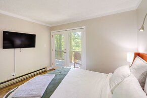 Decks & Views: Scenic Cabin in Beech Mountain!