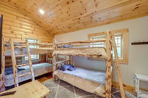 Stunning Cabin w/ Fire Pit in Banner Elk!