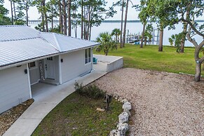Private Beach + Dock: Waterfront Panacea Retreat!