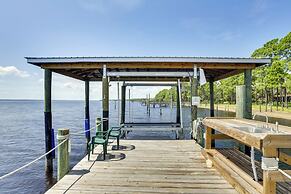 Private Beach + Dock: Waterfront Panacea Retreat!