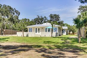 Private Beach + Dock: Waterfront Panacea Retreat!