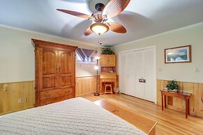 7 Mi to Beech Mountain Skiing: Home w/ Fire Pit