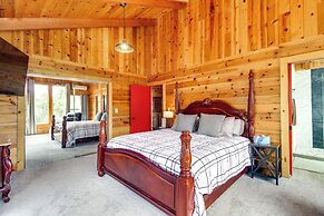 Deck + Grill: Quiet Cabin Getaway in Pinedale