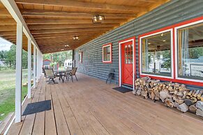 Deck + Grill: Quiet Cabin Getaway in Pinedale