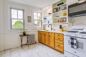 Beautiful Providence Apt Near Dtwn & Federal Hill!