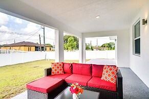 Comfy Lehigh Acres Getaway w/ Yard & Fireplace