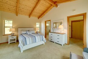Inviting Manchester Home w/ Hot Tub Near Beach!
