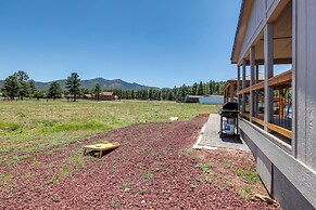 Williams Home w/ Fire Pit & Mountain Views!