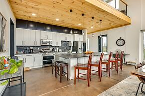 Colorado Retreat w/ Gas Grill & Mountain Views!