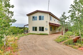Colorado Retreat w/ Gas Grill & Mountain Views!