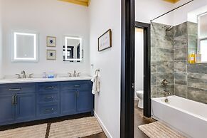 Colorado Retreat w/ Gas Grill & Mountain Views!