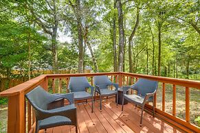 Tallahassee Home w/ Private Deck: 4 Mi to Downtown