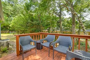 Tallahassee Home w/ Private Deck: 4 Mi to Downtown