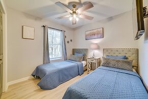 Tallahassee Home w/ Private Deck: 4 Mi to Downtown