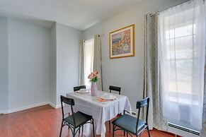 Sleek Newark Vacation Rental 12 Mi to Nyc!