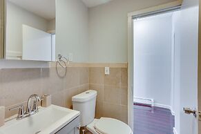 Sleek Newark Vacation Rental 12 Mi to Nyc!