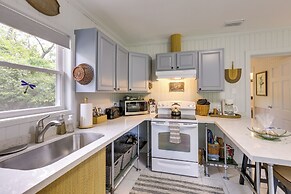 Riverfront Florida Escape w/ Grill & Fire Pit!