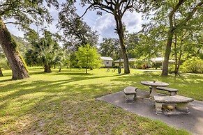 Riverfront Florida Escape w/ Grill & Fire Pit!