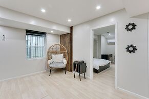 Modern Newark Vacation Rental ~ 3 Mi to Airport!