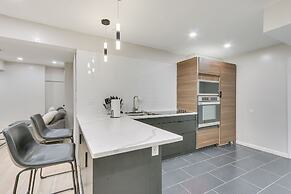 Modern Newark Vacation Rental ~ 3 Mi to Airport!