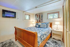 Waterfront Coos Bay Retreat w/ Kayaks!