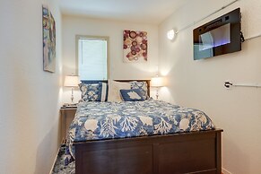 Waterfront Coos Bay Retreat w/ Kayaks!