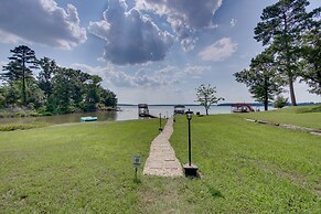 Home On Lake Bob Sandlin w/ Private Boat Dock!