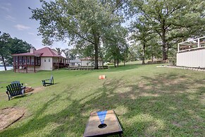 Home On Lake Bob Sandlin w/ Private Boat Dock!