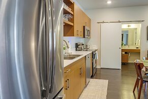 Traverse City Vacation Rental: 1 Mi to Beach!