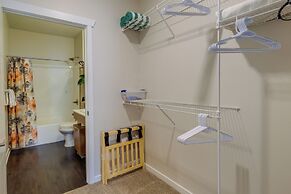 Traverse City Vacation Rental: 1 Mi to Beach!