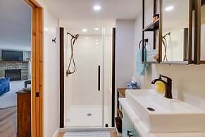 House on Lake Mary w/ Boat Dock & Lakeside Beach!