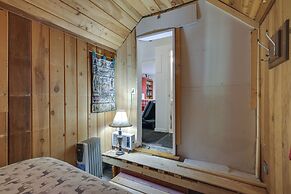 Dodge Ridge Pinecrest Mountain Cabin: Near Hiking!