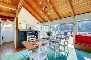 Gorgeous Allyn Getaway - No-bank Waterfront!