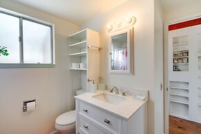 Gorgeous Allyn Getaway - No-bank Waterfront!