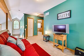 Deck & Screened Porch: Pocono Lake Vacation Rental