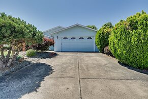 Charming Rogue Valley Home in Central Point!