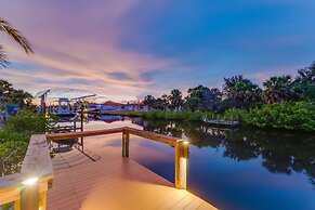 Waterfront Port Charlotte Vacation Rental w/ Dock!