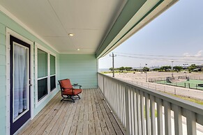 La Porte Home w/ Balconies: Walk to Beach!
