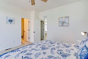 9 Mi to Airport: Pet-friendly Aurora Home w/ Deck