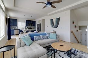 9 Mi to Airport: Pet-friendly Aurora Home w/ Deck