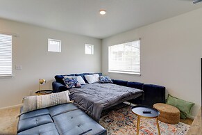 9 Mi to Airport: Pet-friendly Aurora Home w/ Deck