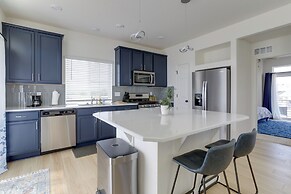 9 Mi to Airport: Pet-friendly Aurora Home w/ Deck