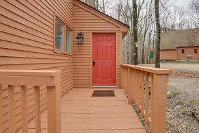 North Conway Townhome w/ Private Hot Tub!