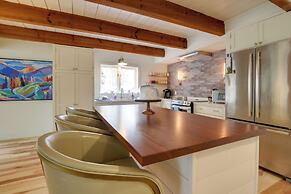 North Conway Townhome w/ Private Hot Tub & Deck!