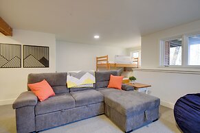 North Conway Townhome w/ Private Hot Tub & Deck!