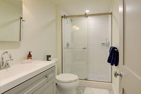 North Conway Townhome w/ Private Hot Tub & Deck!