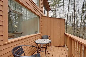 North Conway Townhome w/ Private Hot Tub & Deck!
