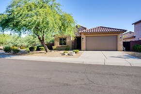 Peoria Getaway w/ Patio < 1 Mi to Hiking Trails!