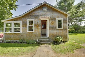 Waterfront Nobleboro Cottage w/ Kayaks & Boat Dock