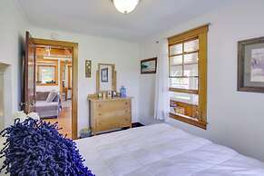 Waterfront Nobleboro Cottage w/ Kayaks & Boat Dock